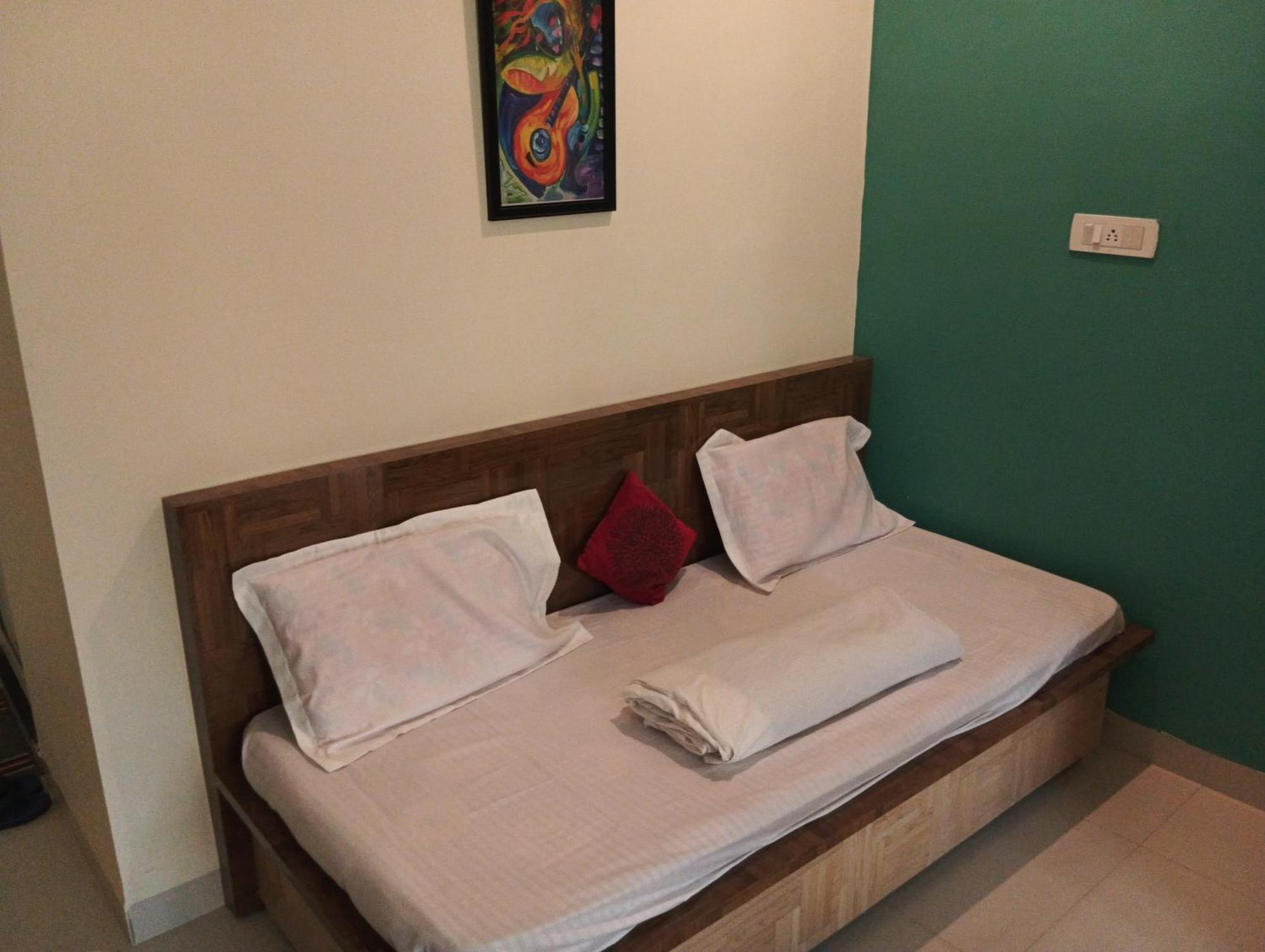 Hotel Shivashray Luxury Stays & Inn Ujjain Room photo